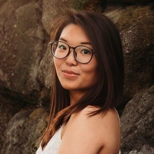 Meet your Posher, Eva